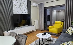 Divine 69 Luxury Apartment, Skopje City - Center, Diamond Residences, Free Parking