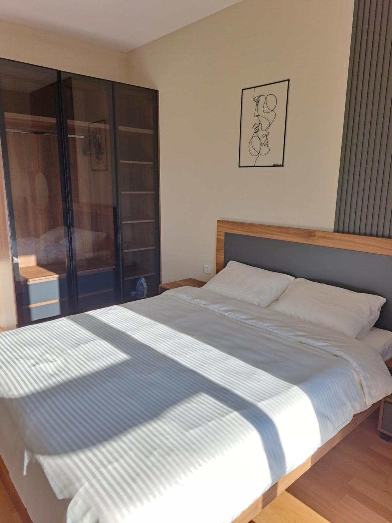 Divine 69 Luxury Apartment, Skopje City - Center, Diamond Residences, Free Parking Esterno foto